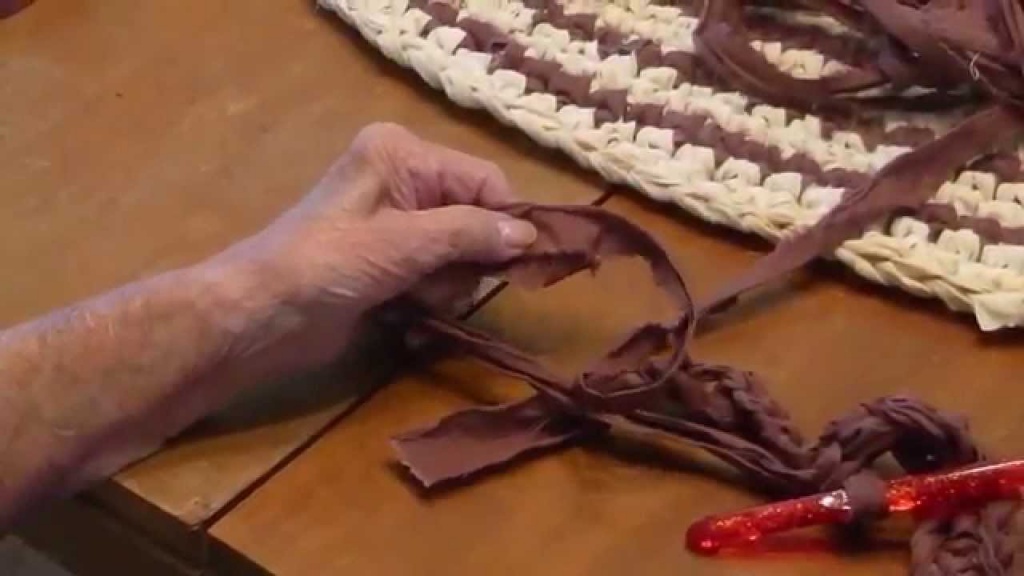 How to Crochet Old Fashioned Rag Rugs The Spinners Husband