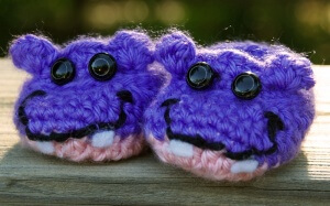 crochet baby hippo booties
