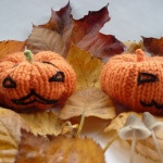 knit pumpkins