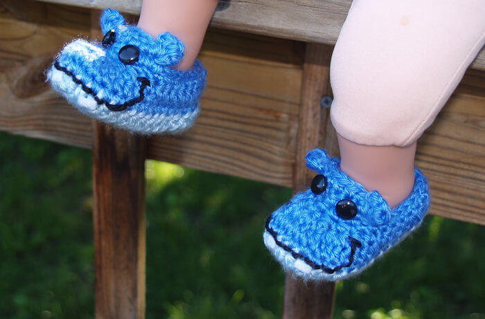 crocheted hippo baby booties