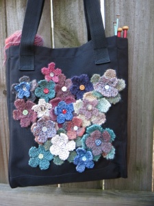 knit tote bag flowers
