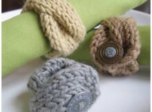Free Classic Knit Cable Napkin Holder Pattern