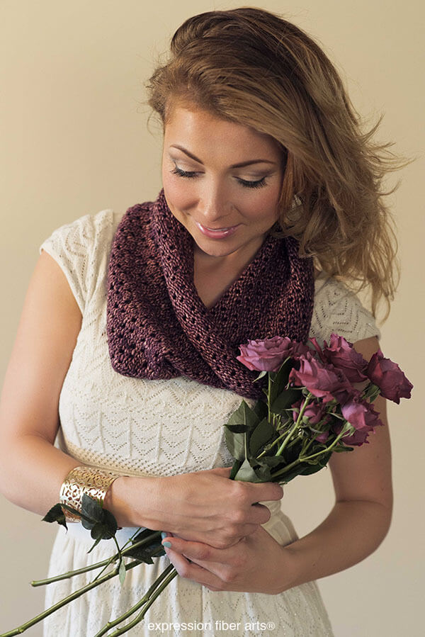 Free Knit Chocolate Diamonds Cowl Pattern