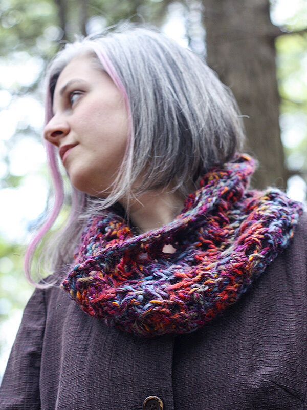 Bulky Lace Knit Cowl - Free Pattern! - The Spinners Husband