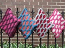 Free Knit Honeycomb cowl pattern