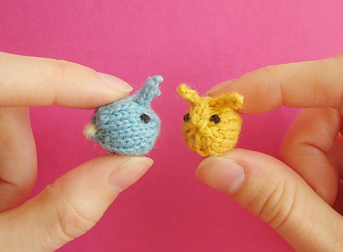 Knit these Tiny Baby Bunnies! Free Pattern!