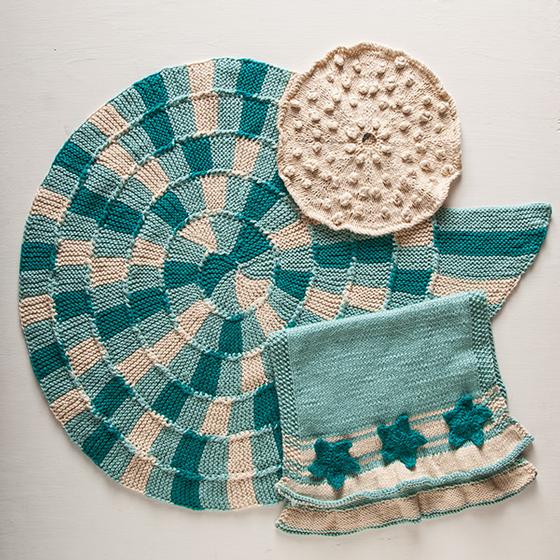 Sand and Sea Knit Bath Set