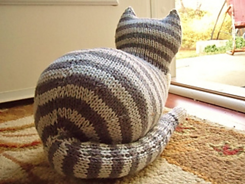 Knit Parlor Cat Pattern